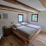 Haus Am Berg Mit Wellnessbereich, Bar Und Panorama Prázdninový dům *